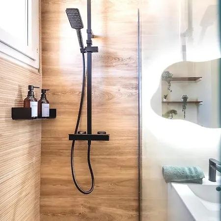 Apartmán La Botanique Angevine-design & Cozy-private Parking